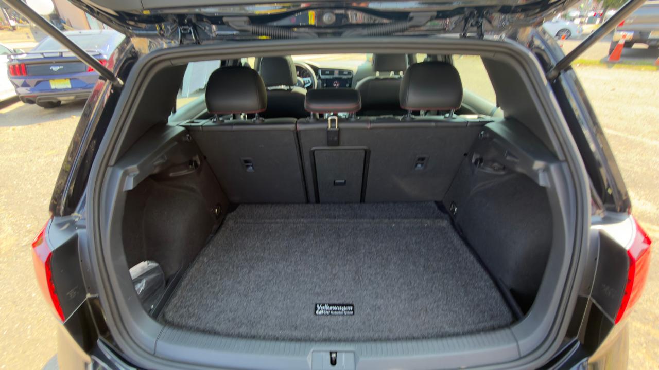 Volkswagen Golf GTI Autobahn 6M 2021
