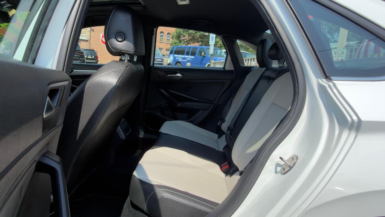Volkswagen Jetta 1.4T R-Line 8A 2020