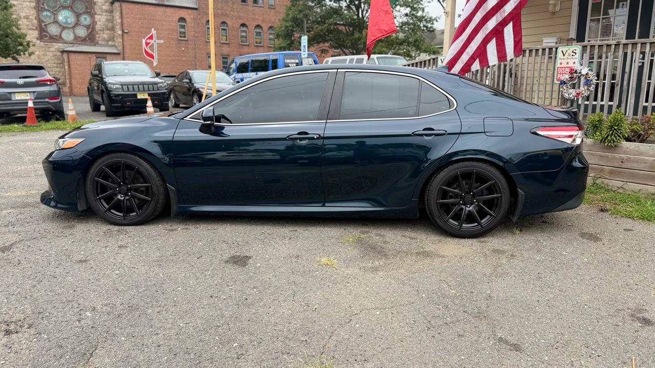 Toyota Camry XLE 2019
