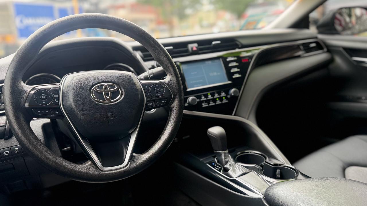 Toyota Camry XLE 2019