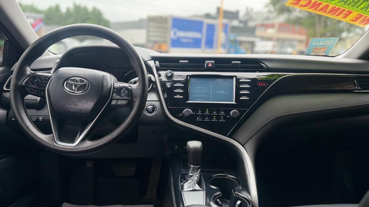 Toyota Camry XLE 2019