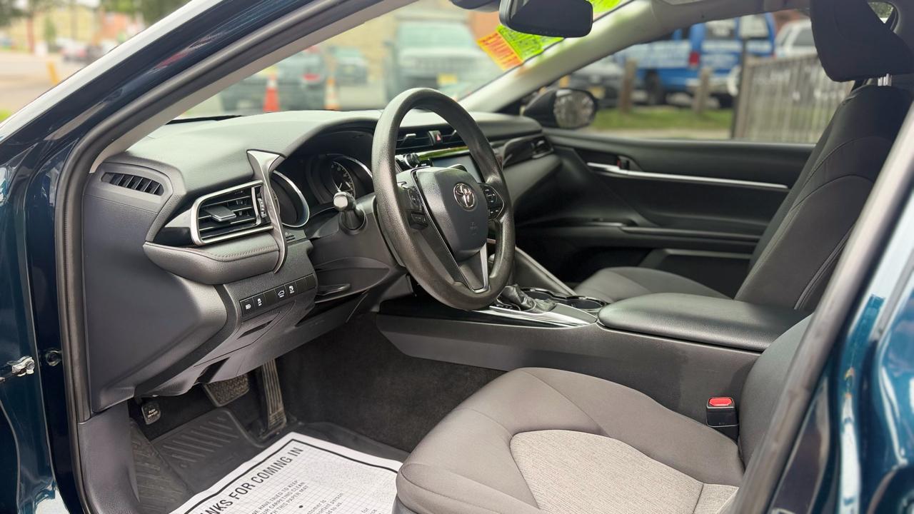 Toyota Camry XLE 2019