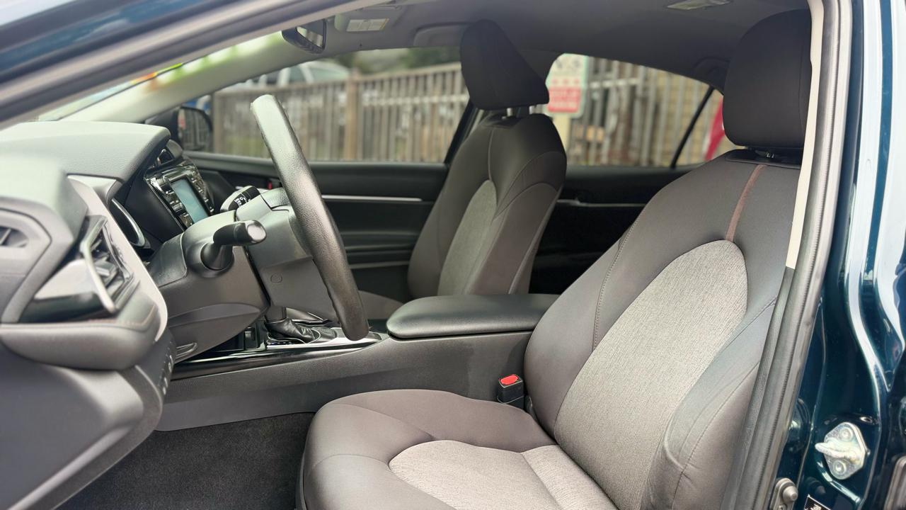 Toyota Camry XLE 2019