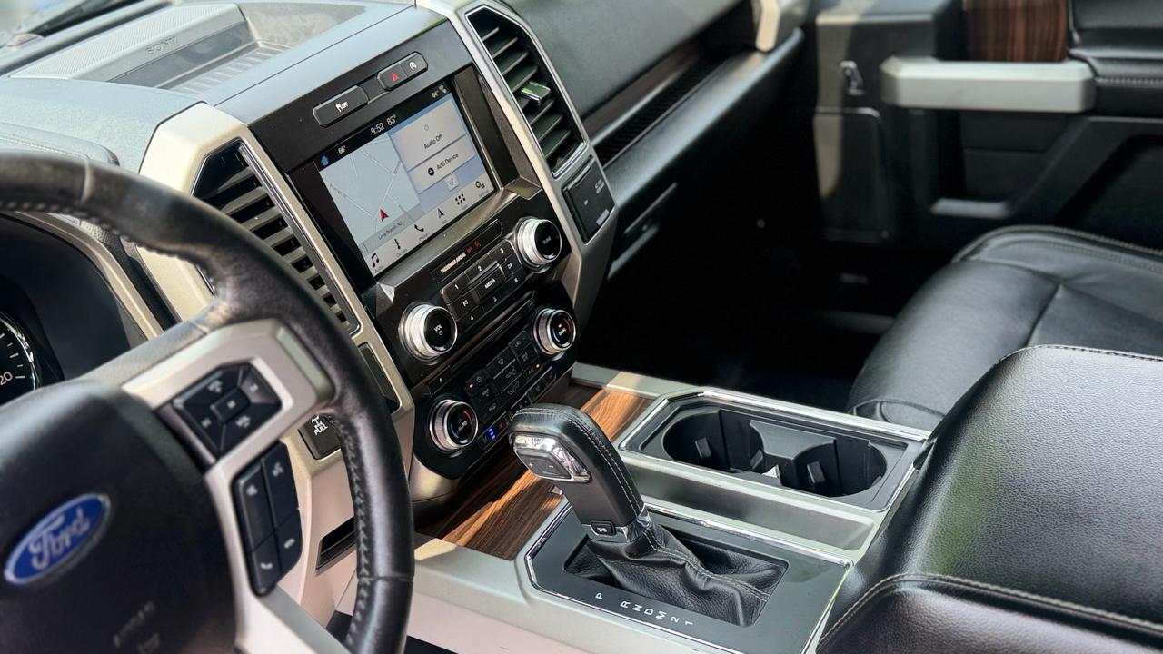 Ford F-150 Lariat SuperCrew 6.5-ft. Bed 4WD 2017