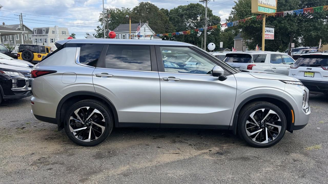 Mitsubishi Outlander SE 4WD 2024