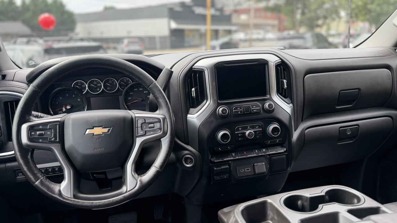 Chevrolet Silverado 3500HD LT Crew Cab 4WD 2022