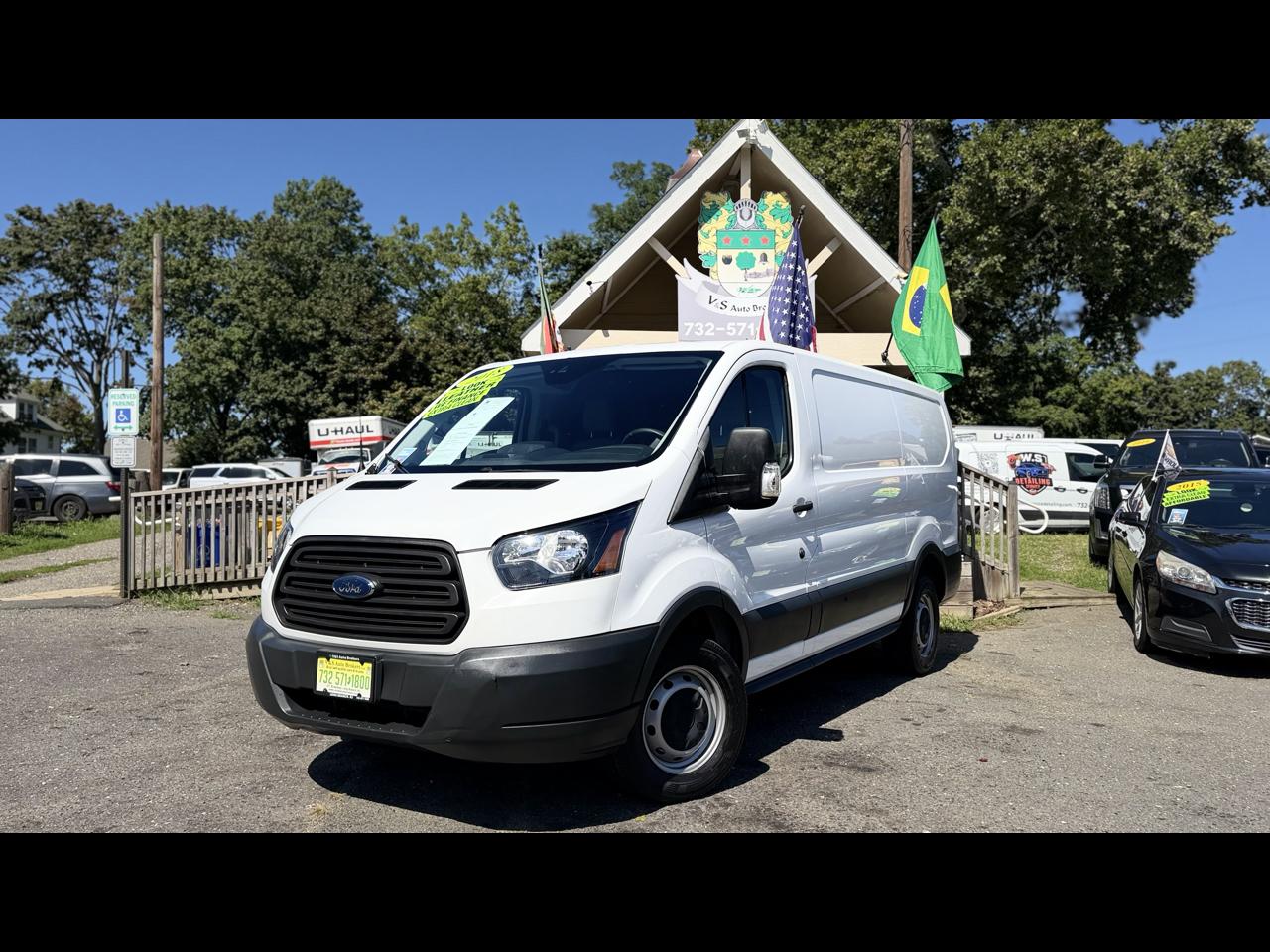 Ford Transit 250 Van Low Roof w/Sliding Pass. 130-in. WB 2018