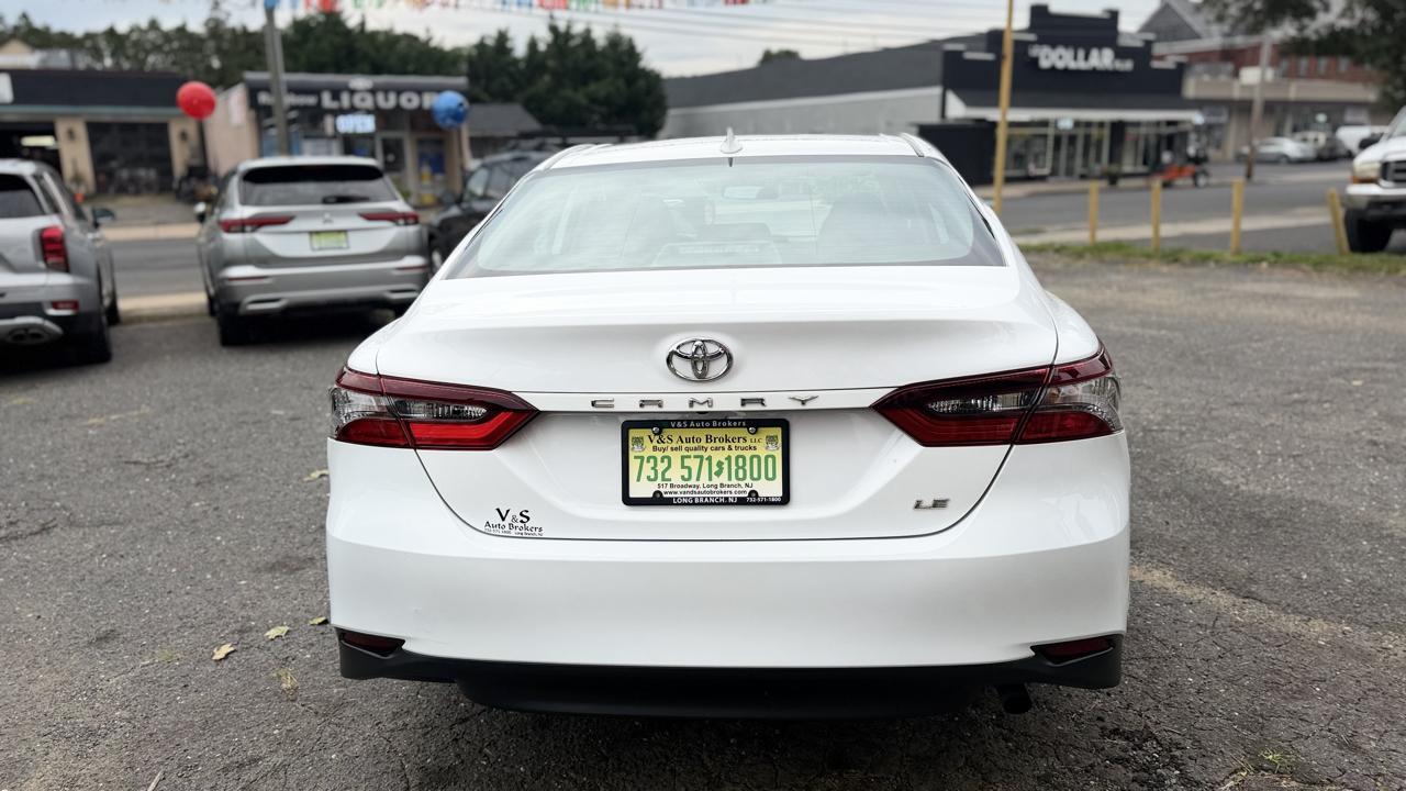 Toyota Camry LE 2022