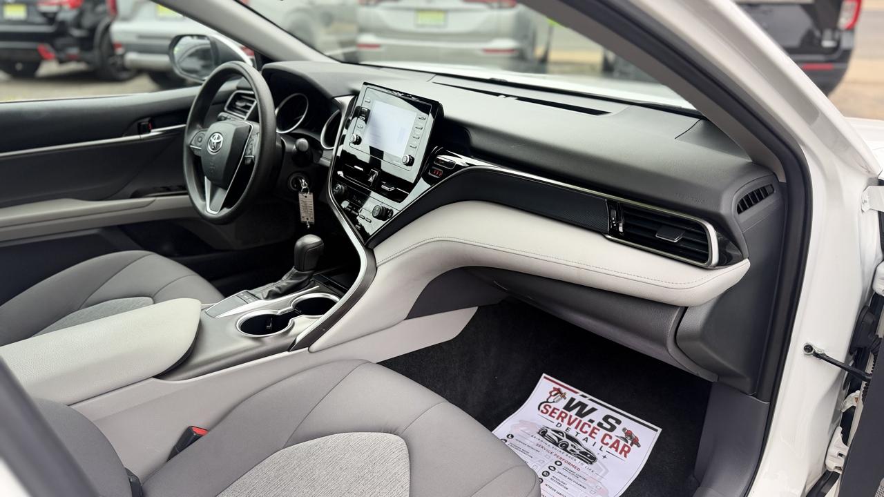 Toyota Camry LE 2022