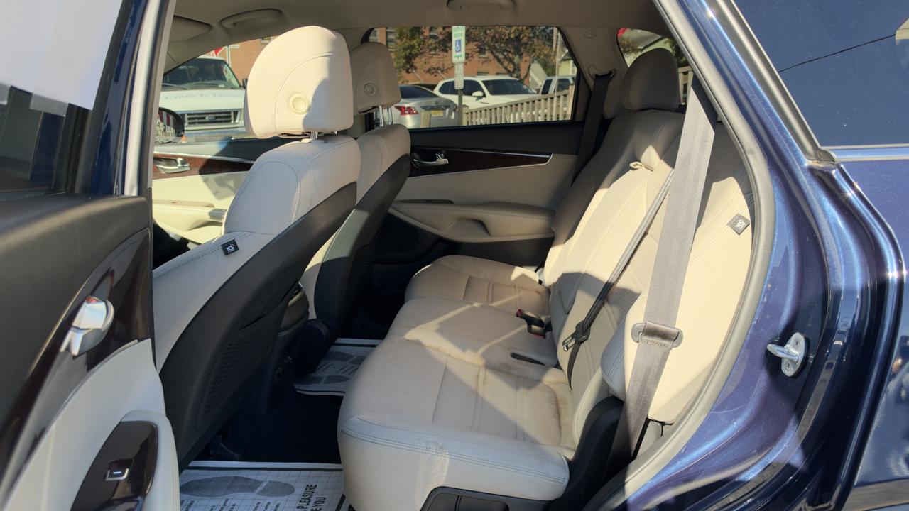 Kia Sorento LX V6 AWD 2017