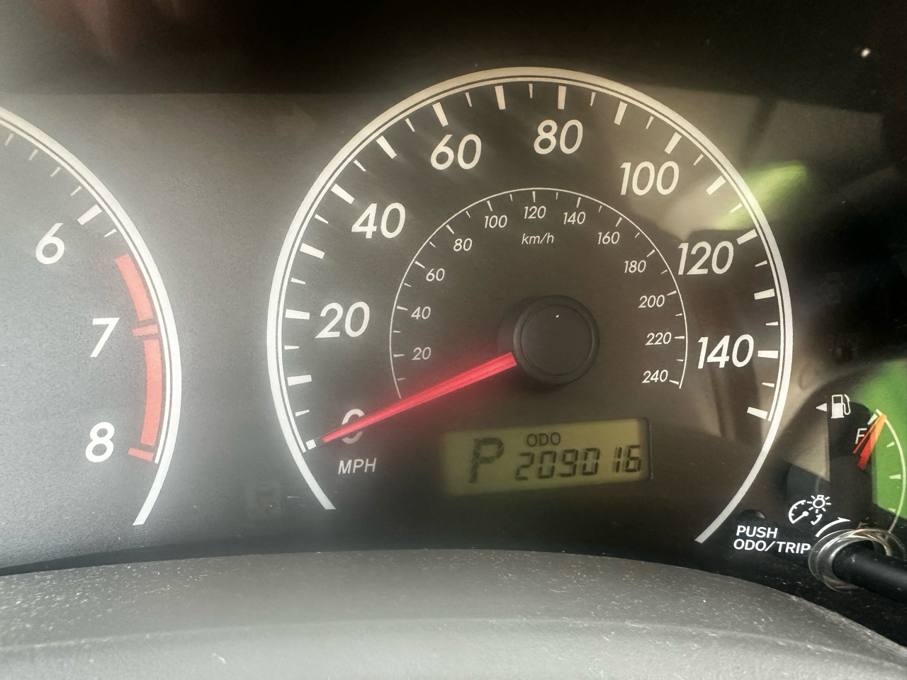 Toyota Corolla 4dr Sdn LE Auto 2010