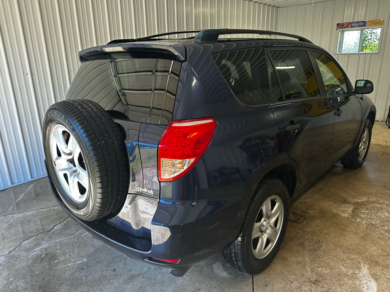 Toyota RAV4 Base I4 2WD 2006