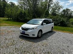 2012 Toyota Sienna 