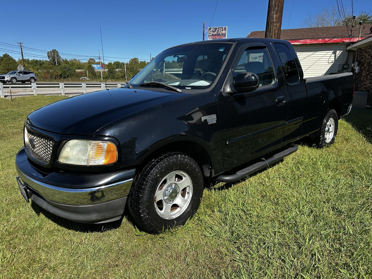 2003 Ford F-150 2WD Supercab 133" XLT