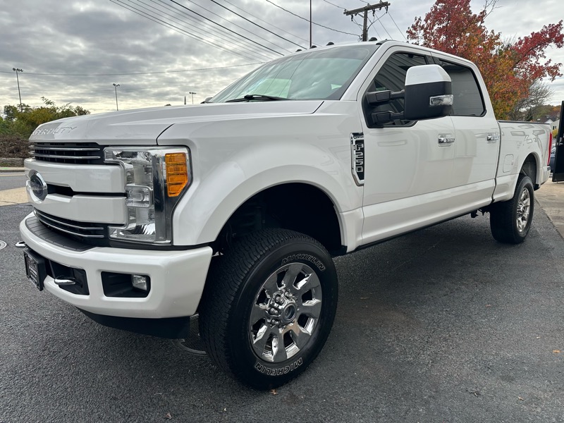 Ford F-250 SD Lariat Crew Cab 4WD 2017 Ford F-250 SD Lariat Crew Cab 4WD 2017
