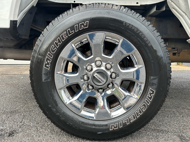 Ford F-250 SD Lariat Crew Cab 4WD 2017 Ford F-250 SD Lariat Crew Cab 4WD 2017