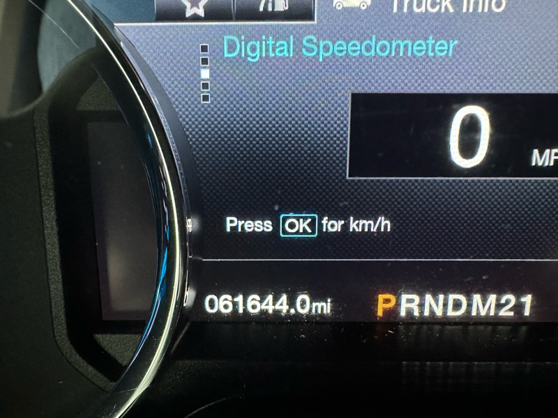 Ford F-250 SD Lariat Crew Cab 4WD 2017 Ford F-250 SD Lariat Crew Cab 4WD 2017
