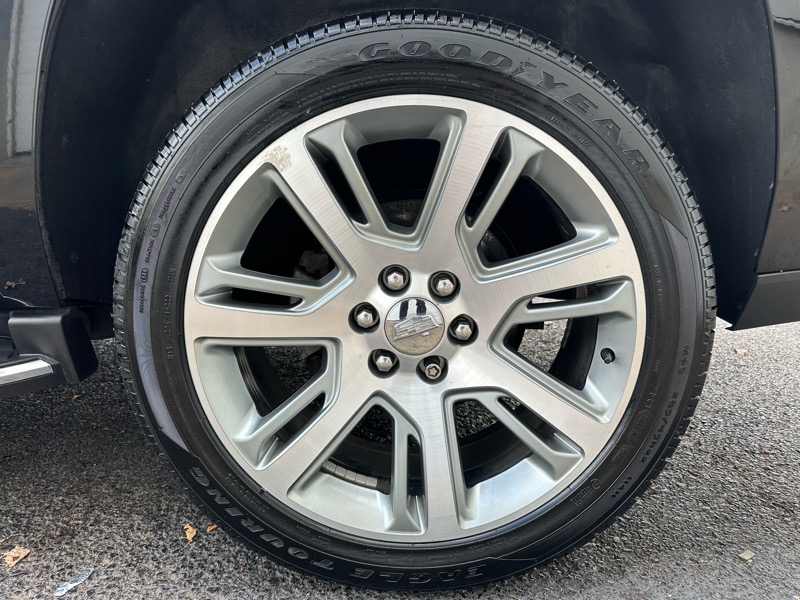 Cadillac Escalade Luxury 4WD 2018 Cadillac Escalade Luxury 4WD 2018