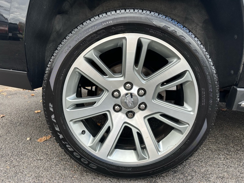 Cadillac Escalade Luxury 4WD 2018 Cadillac Escalade Luxury 4WD 2018