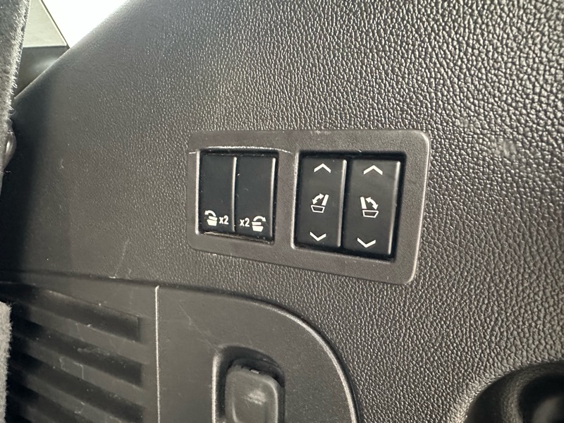 Cadillac Escalade Luxury 4WD 2018 Cadillac Escalade Luxury 4WD 2018