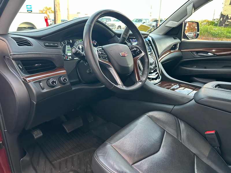 Cadillac Escalade Luxury 4WD 2020 Cadillac Escalade Luxury 4WD 2020
