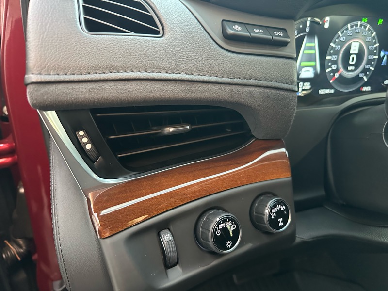 Cadillac Escalade Luxury 4WD 2020 Cadillac Escalade Luxury 4WD 2020