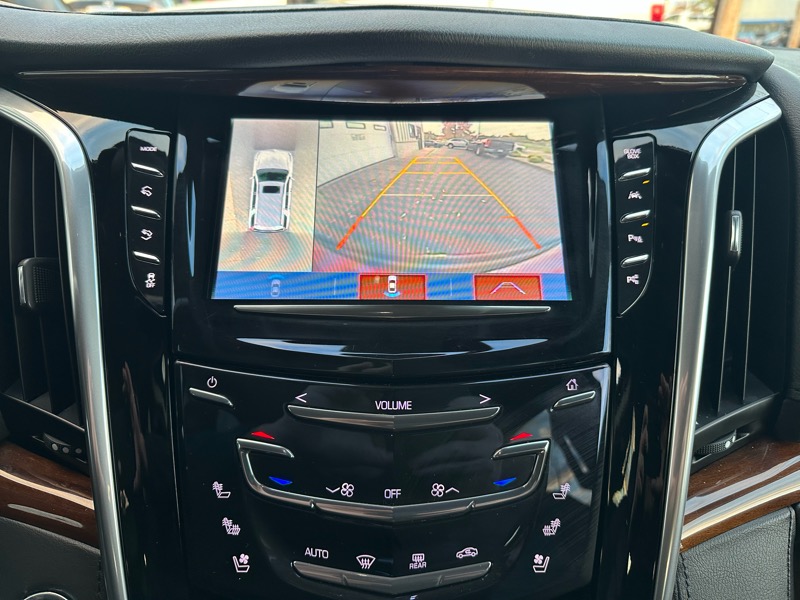 Cadillac Escalade Luxury 4WD 2020 Cadillac Escalade Luxury 4WD 2020