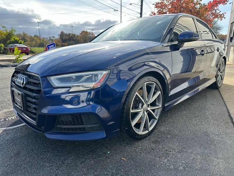Audi S3 2.0T Premium Plus quattro 2017 Audi S3 2.0T Premium Plus quattro 2017