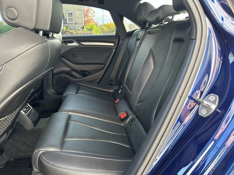 Audi S3 2.0T Premium Plus quattro 2017 Audi S3 2.0T Premium Plus quattro 2017