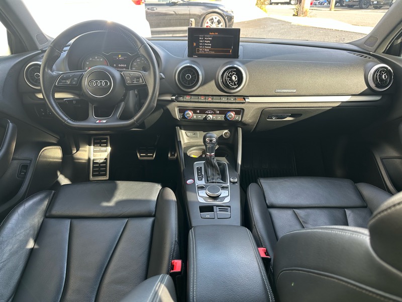 Audi S3 2.0T Premium Plus quattro 2017 Audi S3 2.0T Premium Plus quattro 2017