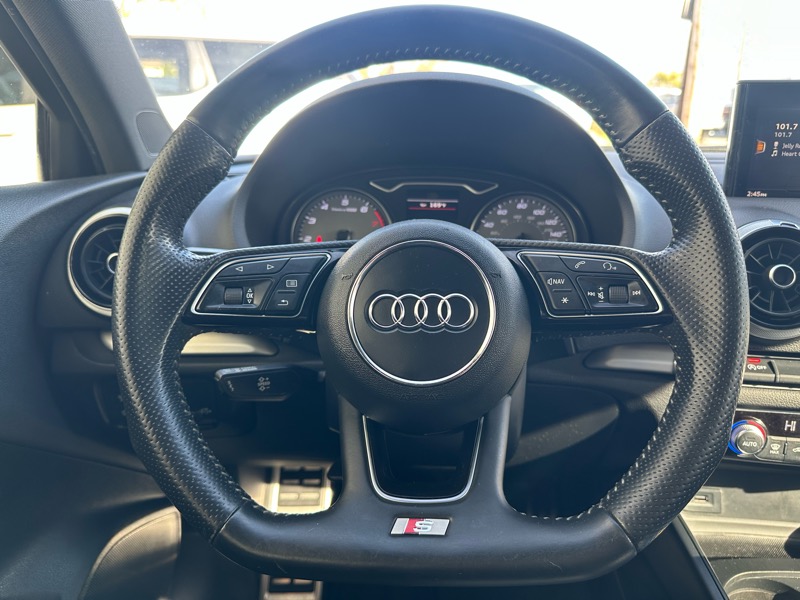 Audi S3 2.0T Premium Plus quattro 2017 Audi S3 2.0T Premium Plus quattro 2017