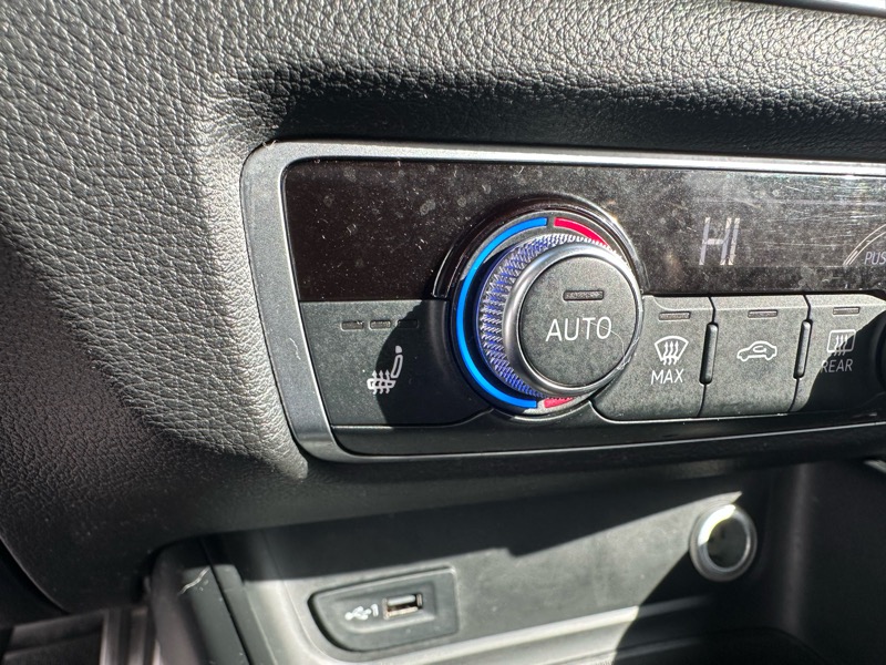 Audi S3 2.0T Premium Plus quattro 2017 Audi S3 2.0T Premium Plus quattro 2017