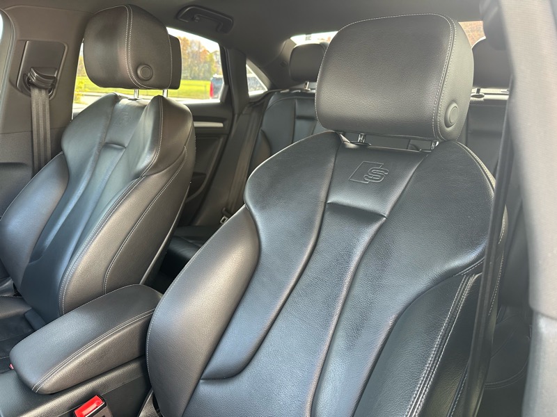 Audi S3 2.0T Premium Plus quattro 2017 Audi S3 2.0T Premium Plus quattro 2017