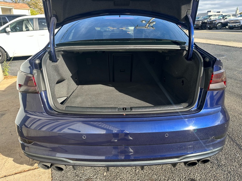 Audi S3 2.0T Premium Plus quattro 2017 Audi S3 2.0T Premium Plus quattro 2017