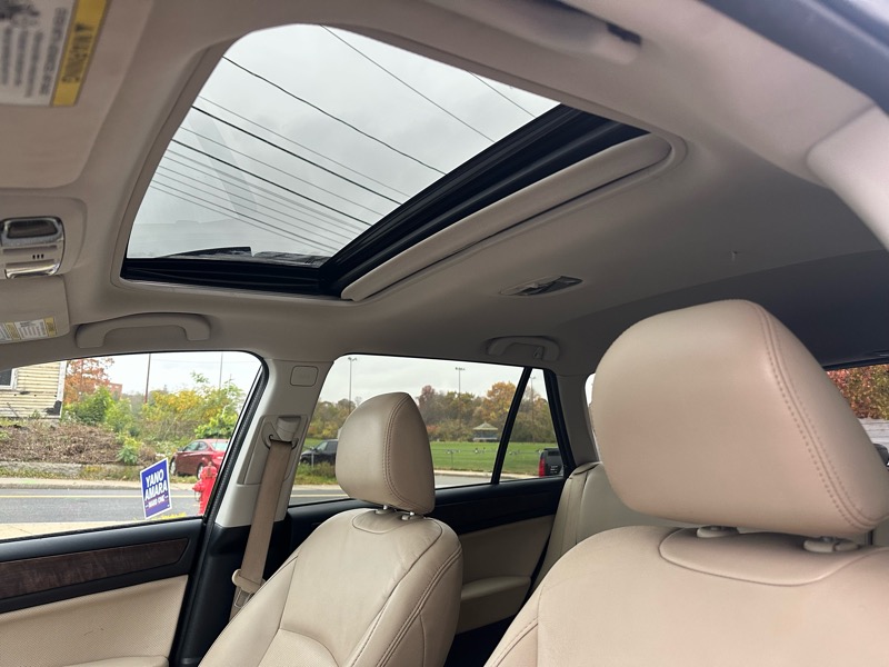 Subaru Outback 2.5i Limited 2016 Subaru Outback 2.5i Limited 2016