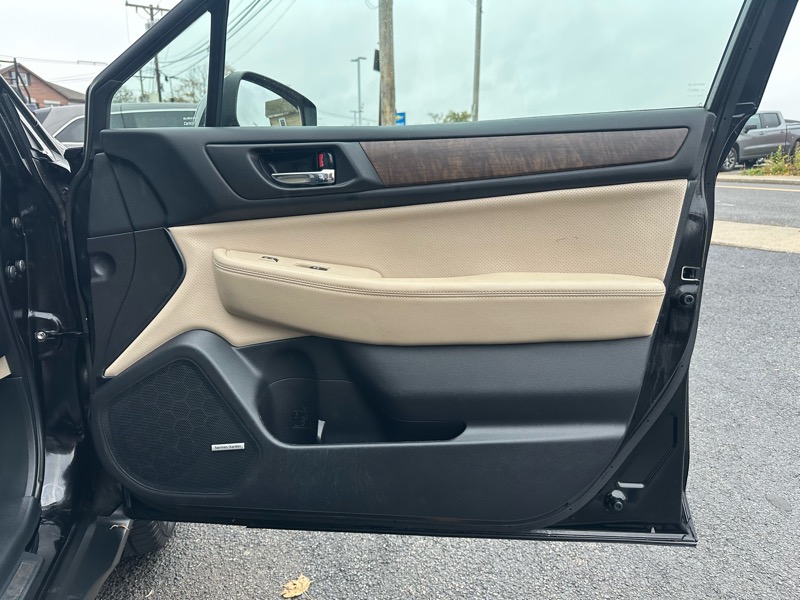 Subaru Outback 2.5i Limited 2016 Subaru Outback 2.5i Limited 2016