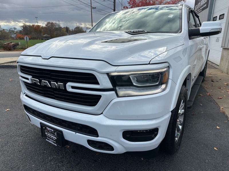 2022 RAM 1500 Laramie Crew Cab SWB 4WD