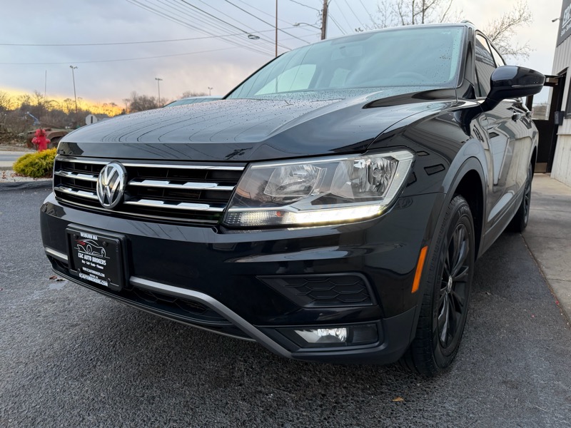 2018 Volkswagen Tiguan S's photo