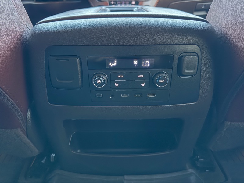 Chevrolet Suburban Premier 4WD 2018