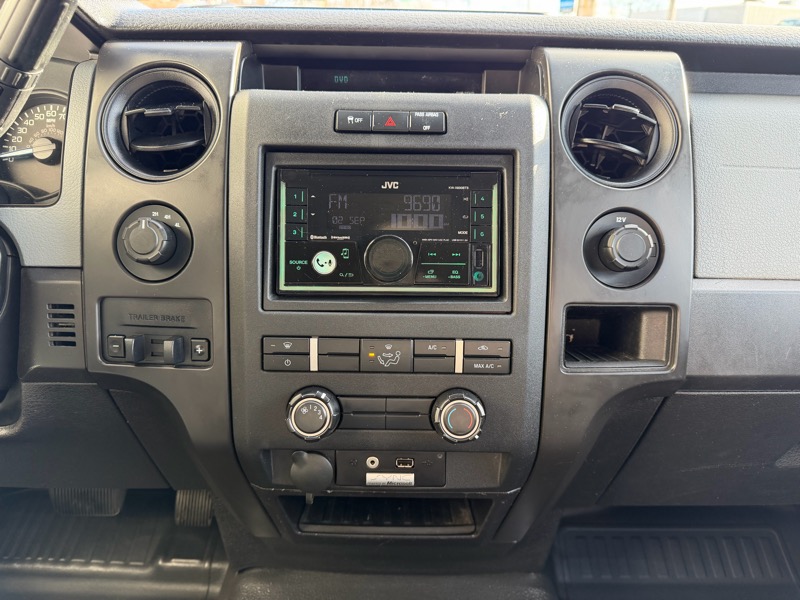 Ford F-150 STX SuperCrew 4WD 2014