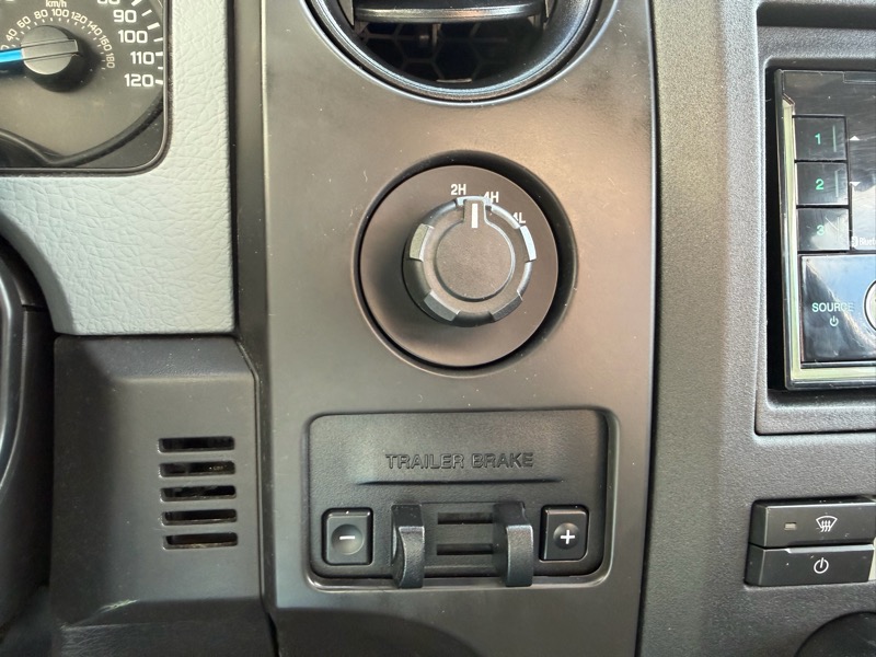 Ford F-150 STX SuperCrew 4WD 2014