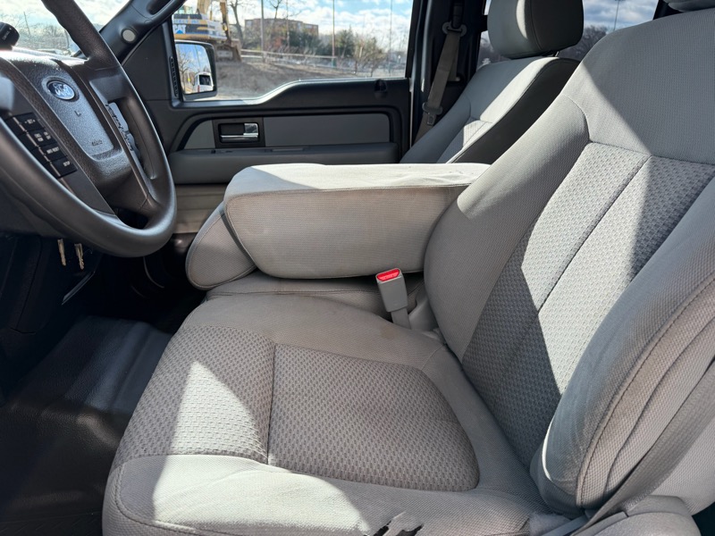 Ford F-150 STX SuperCrew 4WD 2014