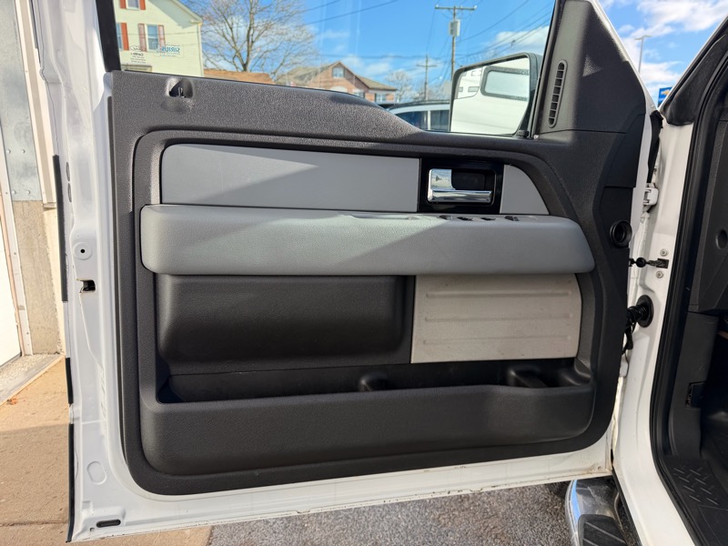 Ford F-150 STX SuperCrew 4WD 2014