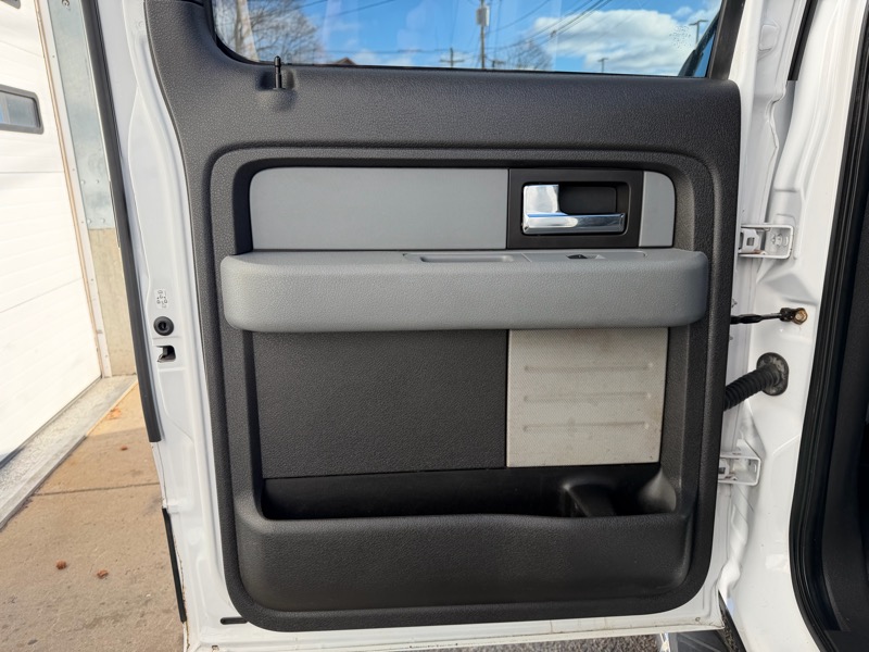 Ford F-150 STX SuperCrew 4WD 2014