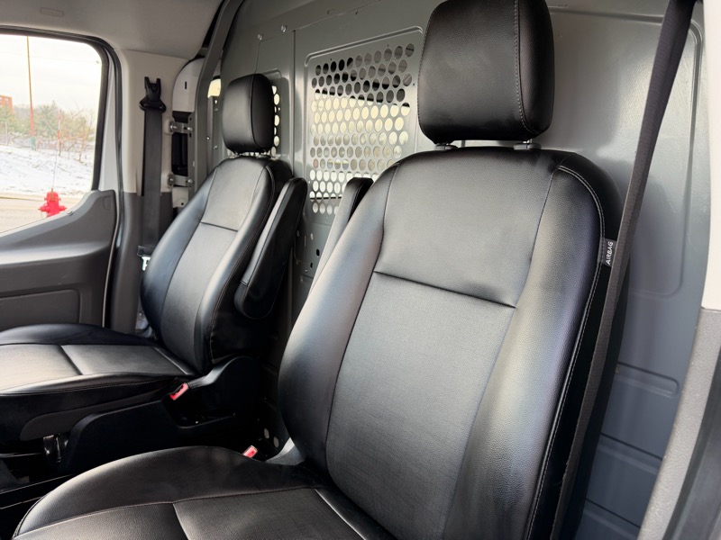 Ford Transit 350 Van Low Roof w/Sliding Pass. 148-in. WB 2020