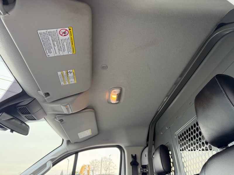 Ford Transit 350 Van Low Roof w/Sliding Pass. 148-in. WB 2020