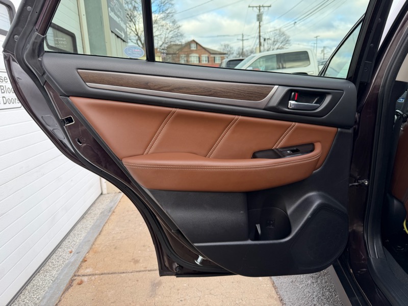 Subaru Outback 3.6R Touring 2017