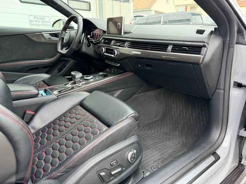 Audi RS5 quattro Coupe 2019