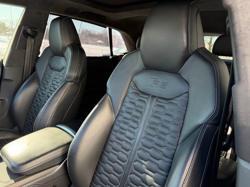 Audi RS Q8 4.0 quattro 2022