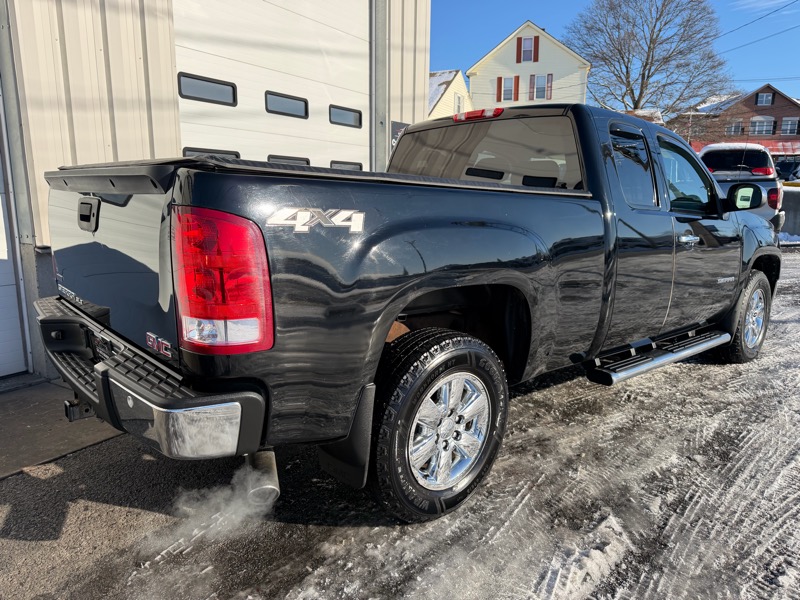 GMC Sierra 1500 SLE Ext. Cab 4WD 2011